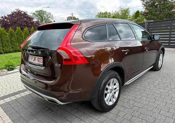 Volvo V60 Cross Country cena 67000 przebieg: 190000, rok produkcji 2018 z Kraków małe 742